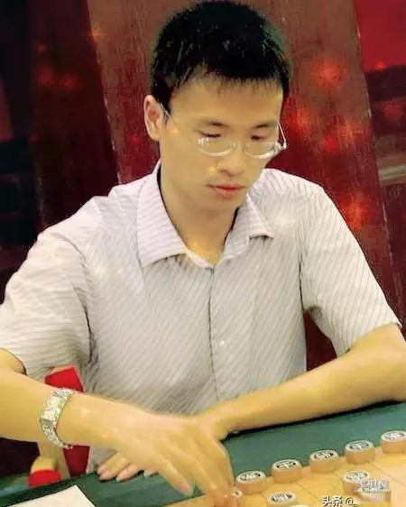 宁波象棋大师邱东