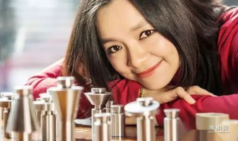 国际象棋女冠军嫁沙特