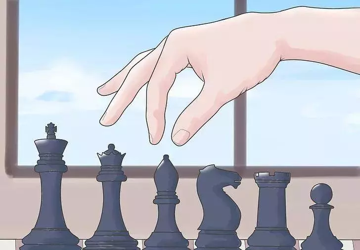 国际象棋里面的王后怎么走(1)