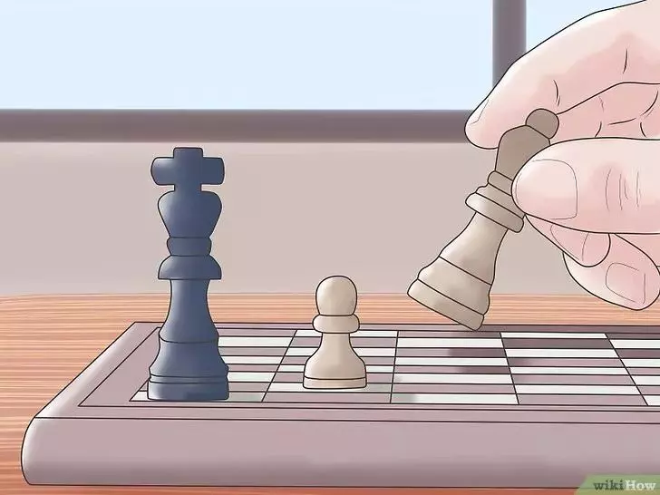 国际象棋里面的王后怎么走(2)