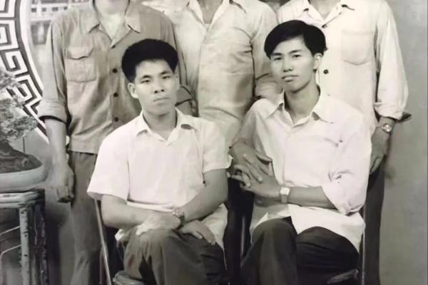 张锦荣这个名字怎么样.