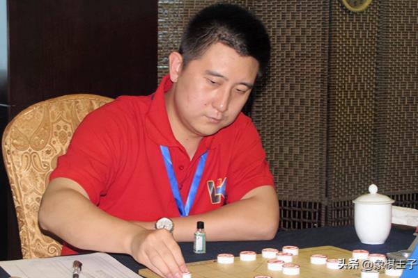 张强cctv5象棋世界讲许银川的棋.