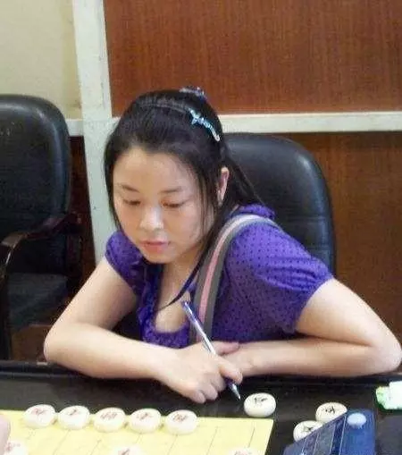 象棋美女冠军何媛讲棋了 基础课程(2)