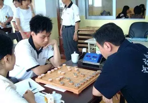许银川个人赛夺冠成绩最好的一次是哪一年(1)
