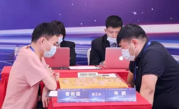 申鹏是特级大师吗(2)