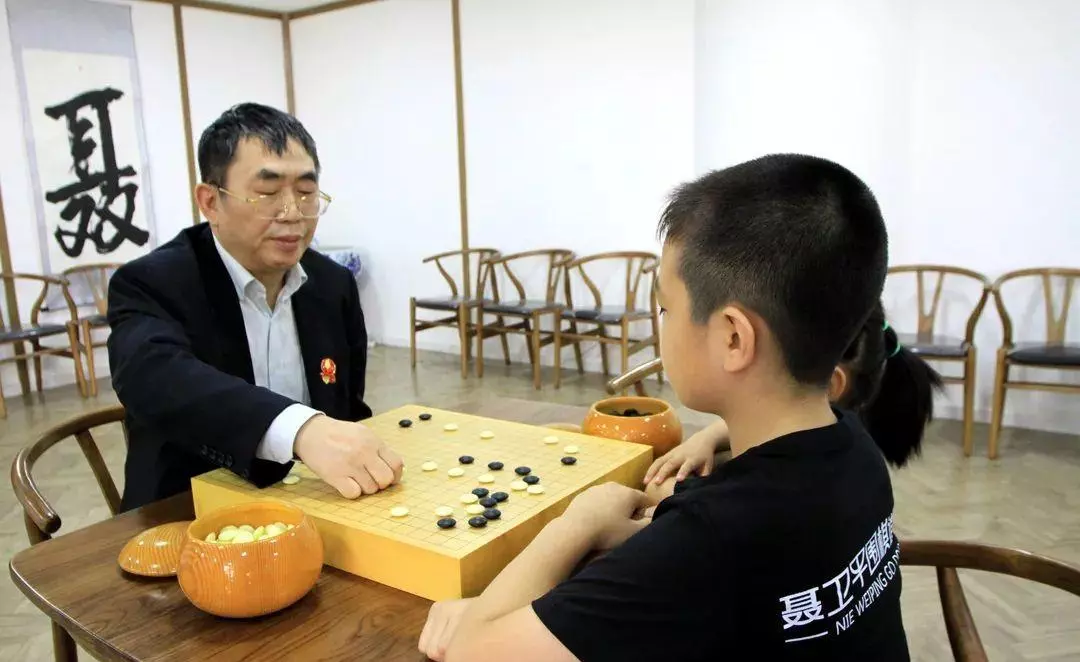弃子争先是什么意思(2)