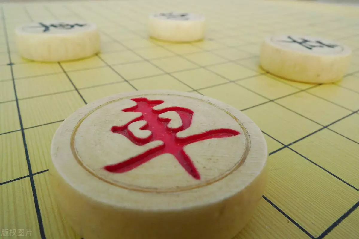 描述象棋的诗句有哪些(1)
