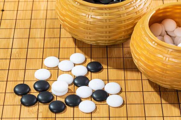 关于下棋的古诗七言绝句.
