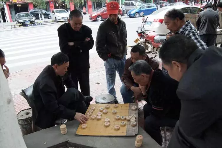 象棋街边残局赢了能拿走钱吗(1)
