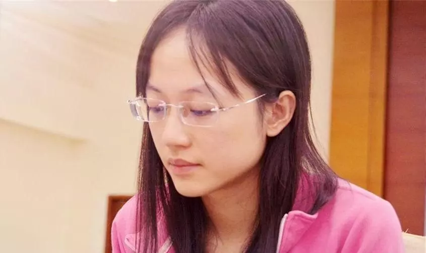 时凤兰的象棋级别是大师还是特大将军(1)
