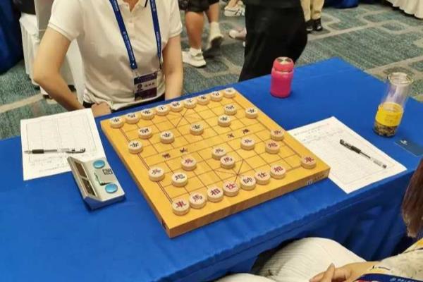 中国象棋选手唐丹的能力你怎么看.