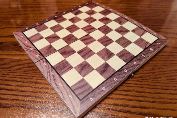 国际象棋买什么材质的好.