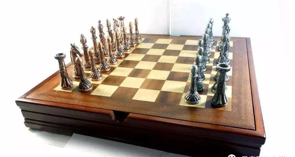 国际象棋中局战法有哪些(2)