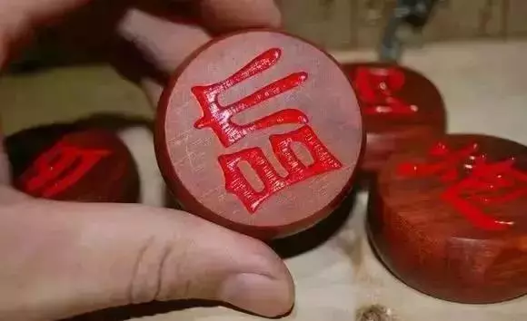 小叶紫檀象棋可以收藏吗(13)