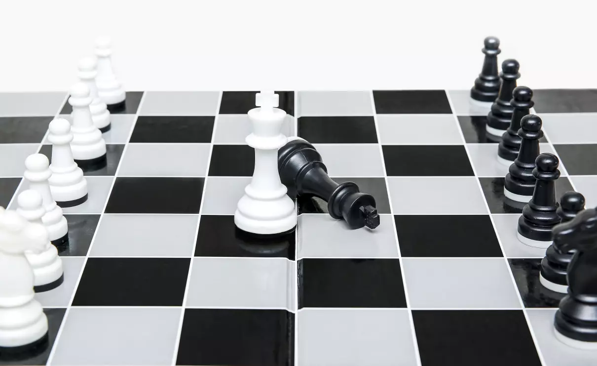 国际象棋规则国王的走法(2)