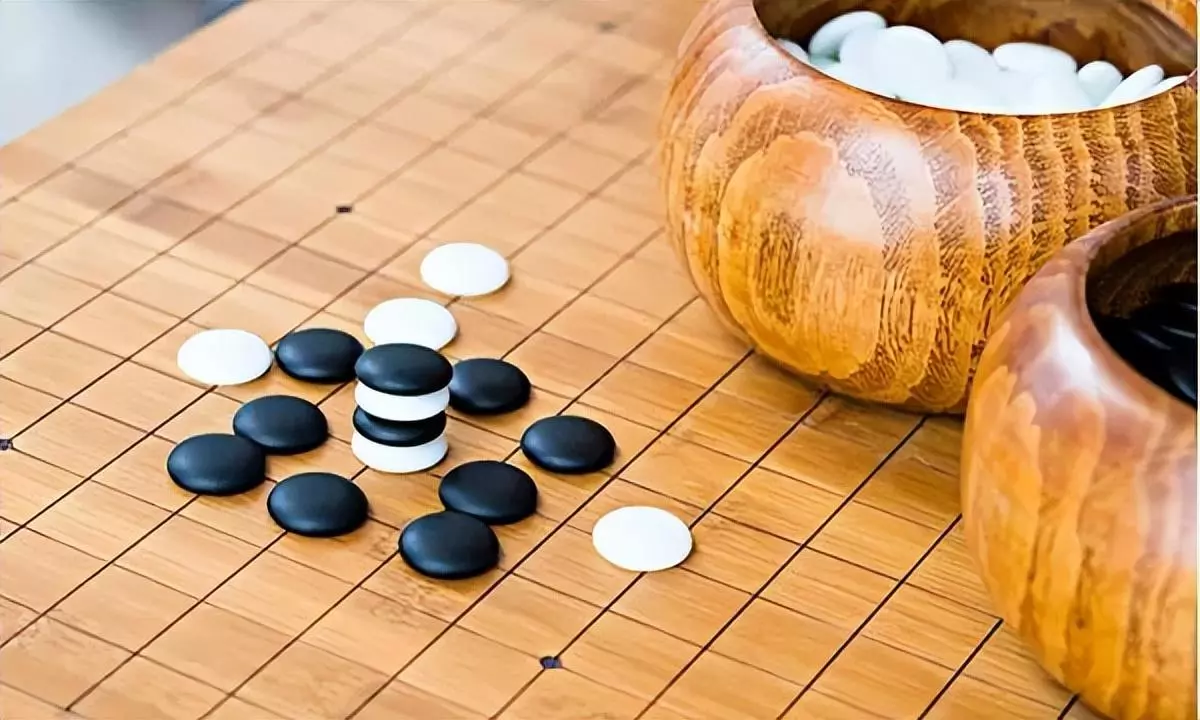 围棋九段和象棋特级大师哪个更难一点(5)