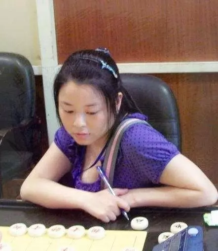 国家级象棋大师何媛的身高是多少(7)