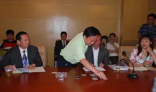 徐天利和徐天红是什么关系(2)