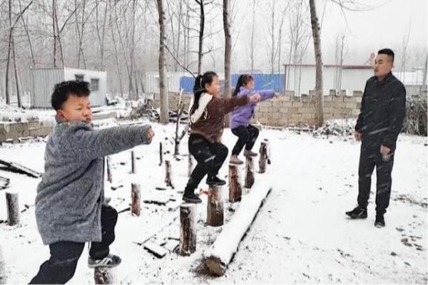 全国有多少人叫刘龙.