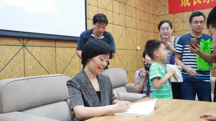 国际象棋和国际跳棋哪个更适合开发孩子(3)