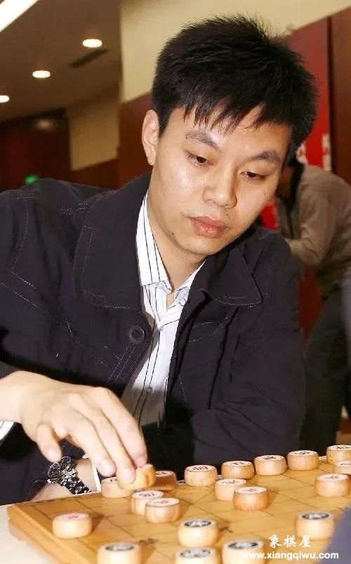 至目前为止，王天一算不算中国象棋史上的第一人？